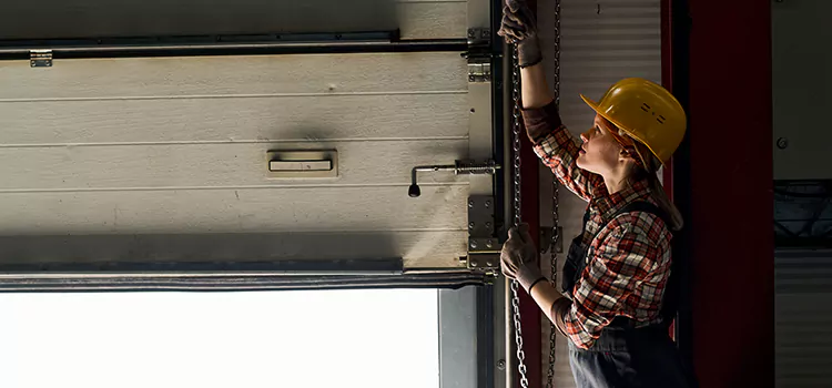 Addressing Common Garage Door Stoppage Issues in Novi, MI
